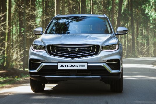 Geely объявляет цены и старт приема заказов на новую версию кроссовера Atlas Pro